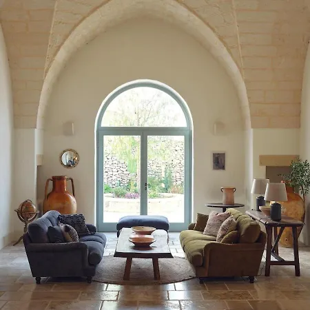 Charming With Pool Near The Sea * Borgagne
