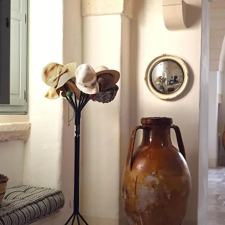 Charming With Pool Near The Sea Villa